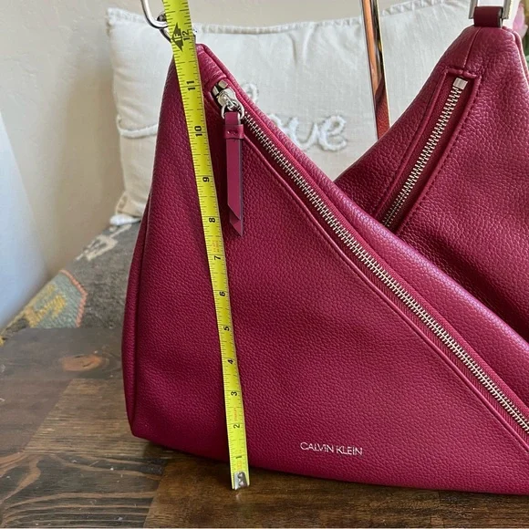 NWOT! Calvin Klein Geo Rocky Road Vegan Leather Hobo Bag In Merlot - Picture 13 of 17